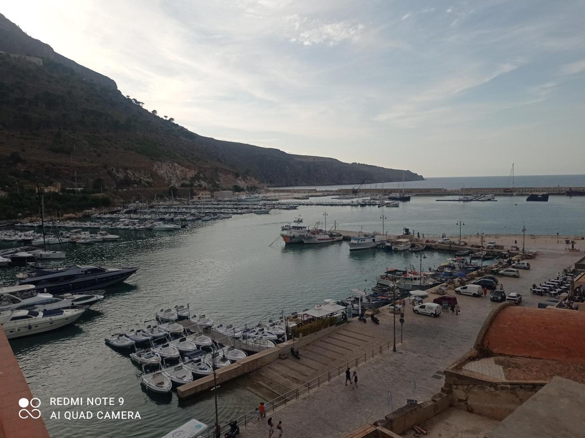 Appartamento Golden House Castellammare del Golfo Esterno foto