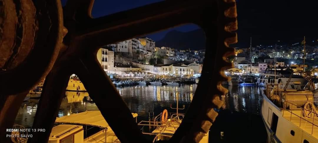 Appartamento Golden House Castellammare del Golfo Esterno foto