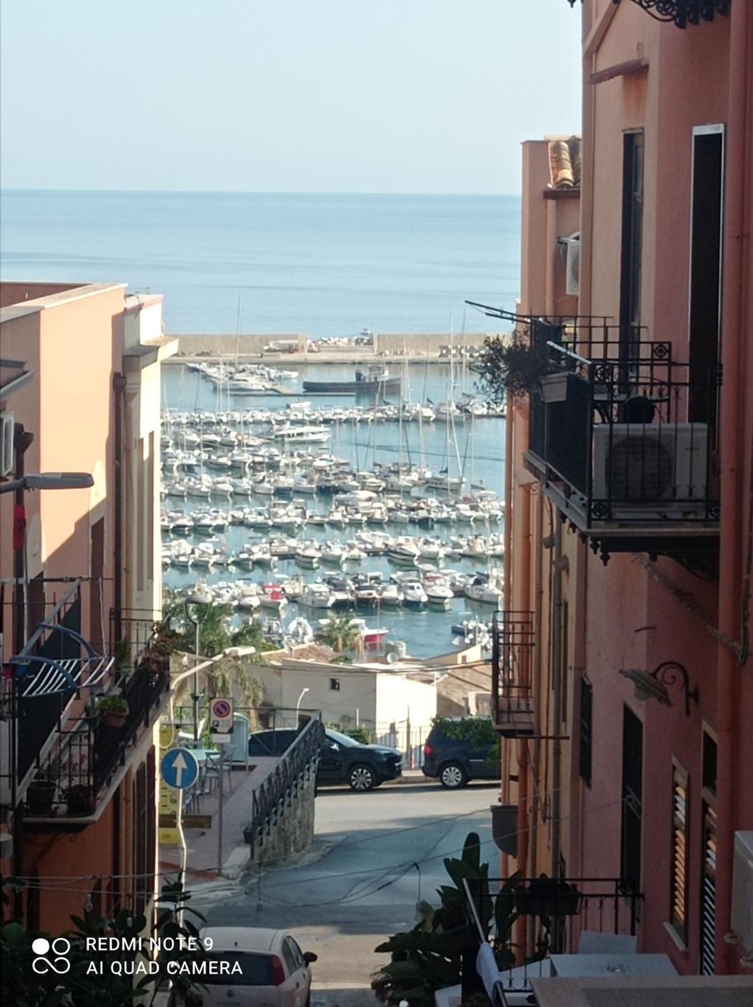 Appartamento Golden House Castellammare del Golfo Esterno foto