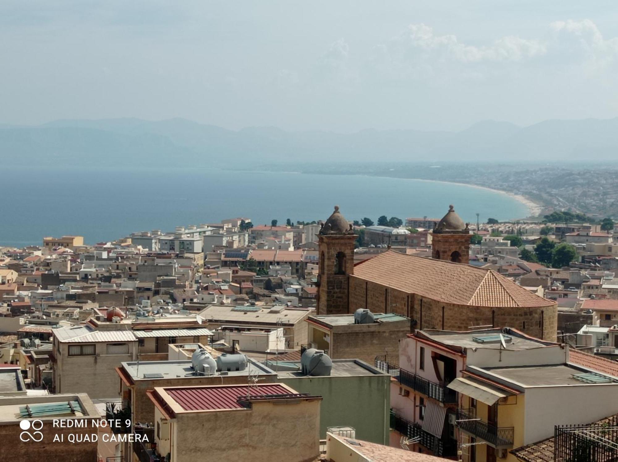 Appartamento Golden House Castellammare del Golfo Esterno foto