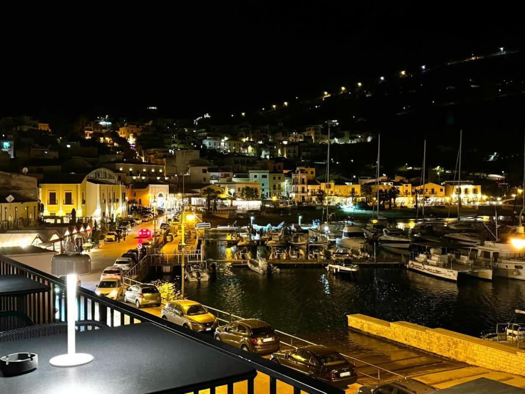 Appartamento Golden House Castellammare del Golfo Esterno foto